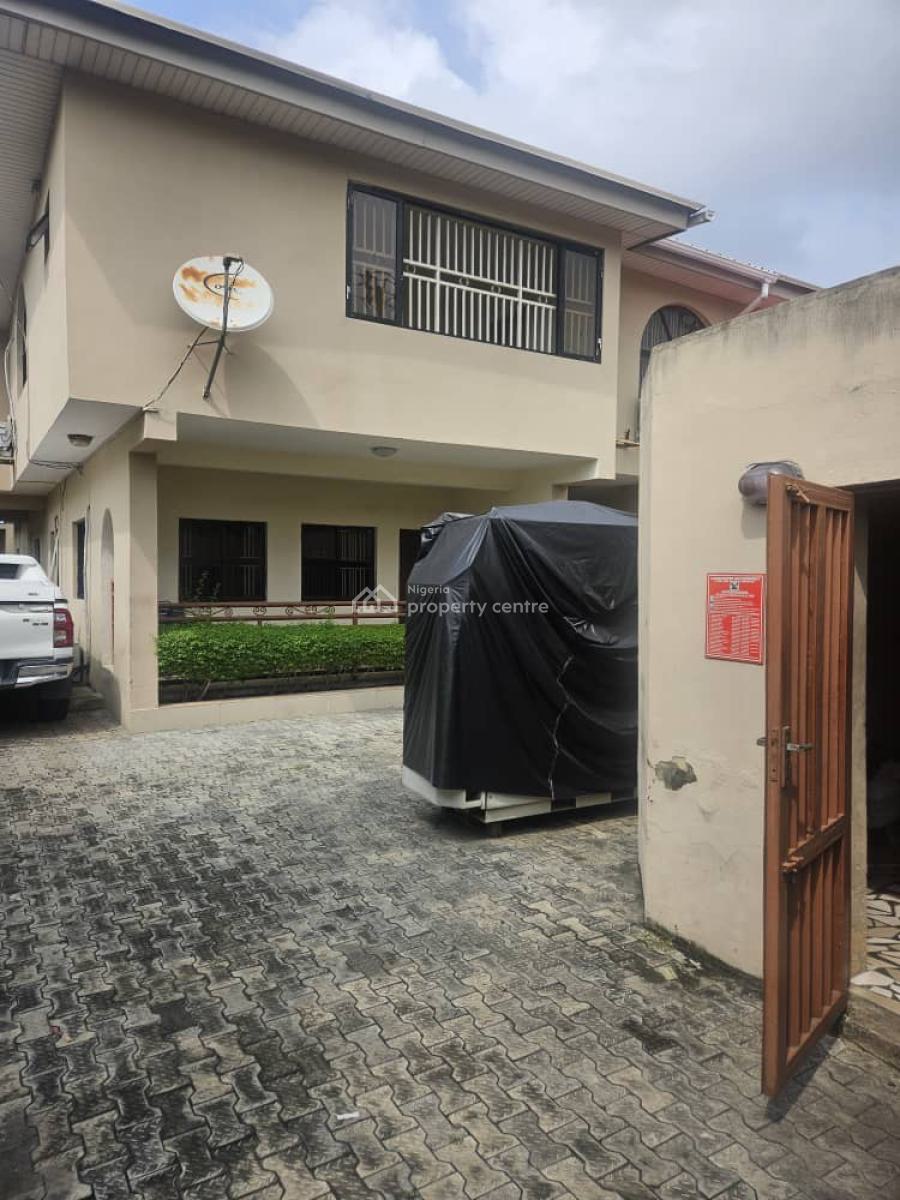 Old Structure Five Bedroom Detached House with 2 Unit of Mini Flat on 620sqm, Lekki Phase 1, Lekki, Lagos, House for Sale