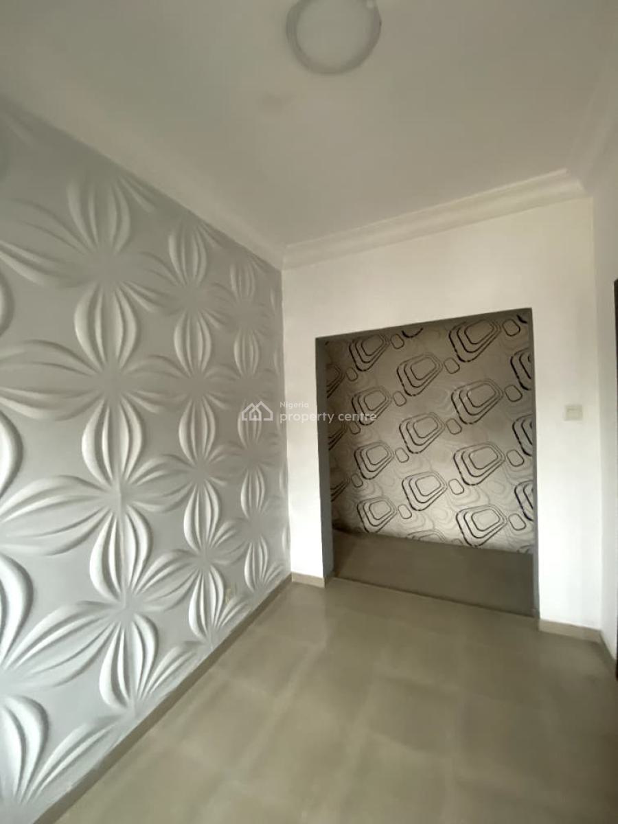 Lovely 2 Bedroom Apartment in a Secure Estate, Lekki Phase 1, Lekki, Lagos, Flat / Apartment for Rent