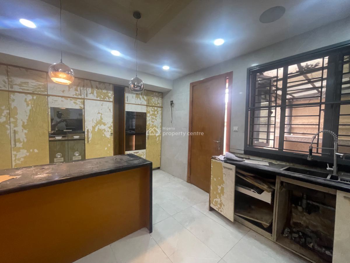 a 4 Bedroom Semi Detached Duplex on 2 Floors with Swiming Pool, Gym & Bq, Lekki Phase 1, Lekki, Lagos, House for Rent