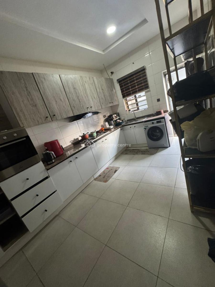 Fully Furnished Spacious Single Room Downatairs, Orchid, Lekki, Lagos, Flat / Apartment for Rent