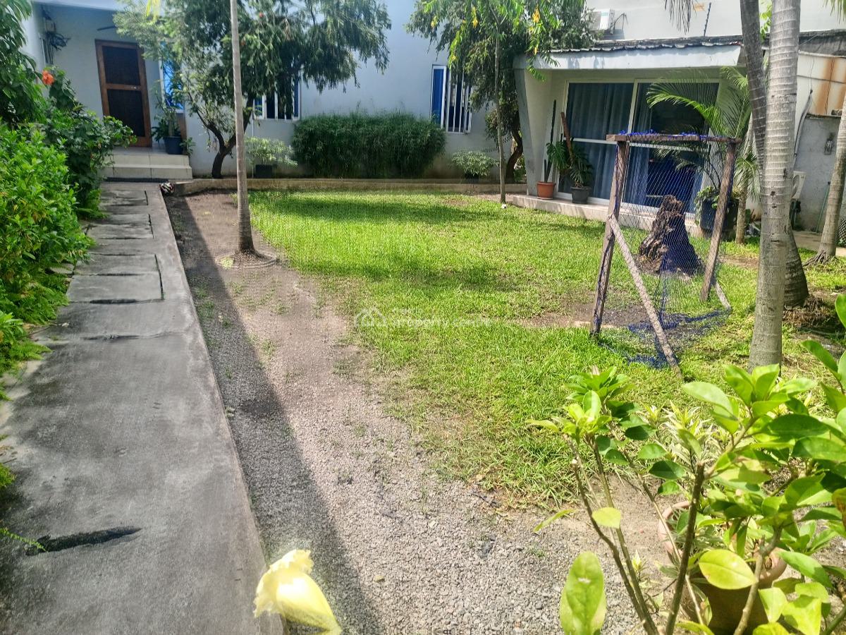 Multi Units of  Apartment on 1700sqm Gated Premises., Old Ikoyi, Ikoyi, Lagos, Office Space for Rent