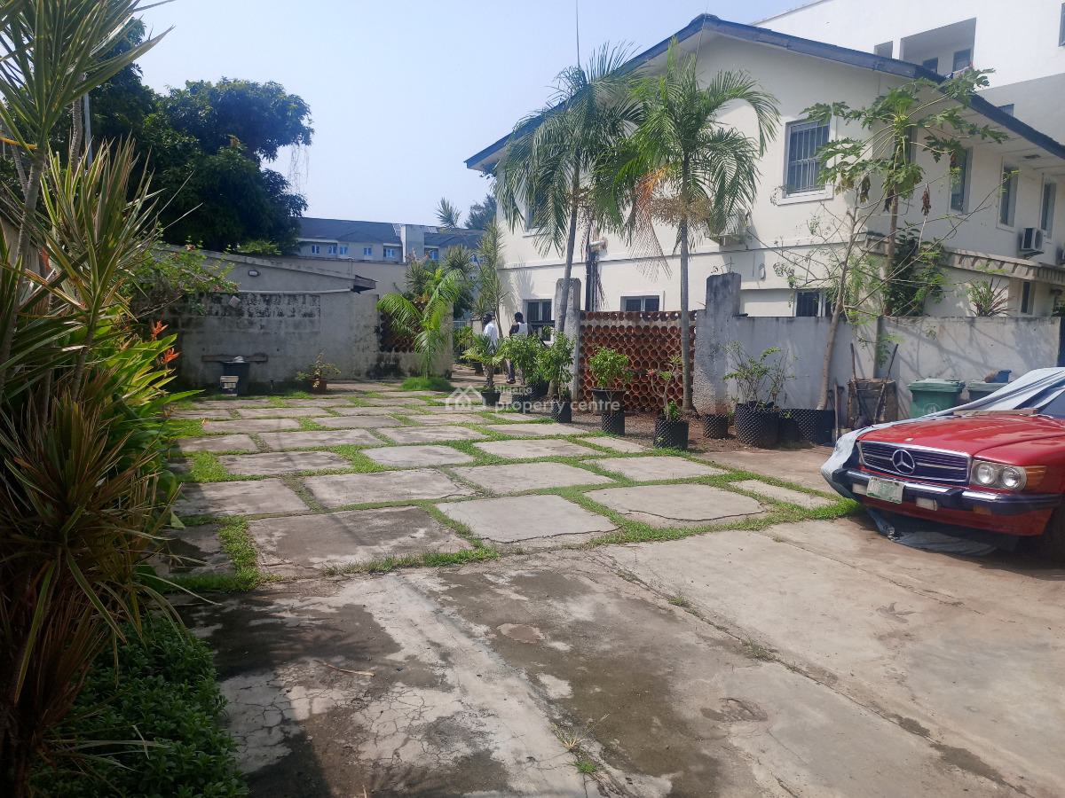 Multi Units of  Apartment on 1700sqm Gated Premises., Old Ikoyi, Ikoyi, Lagos, Office Space for Rent
