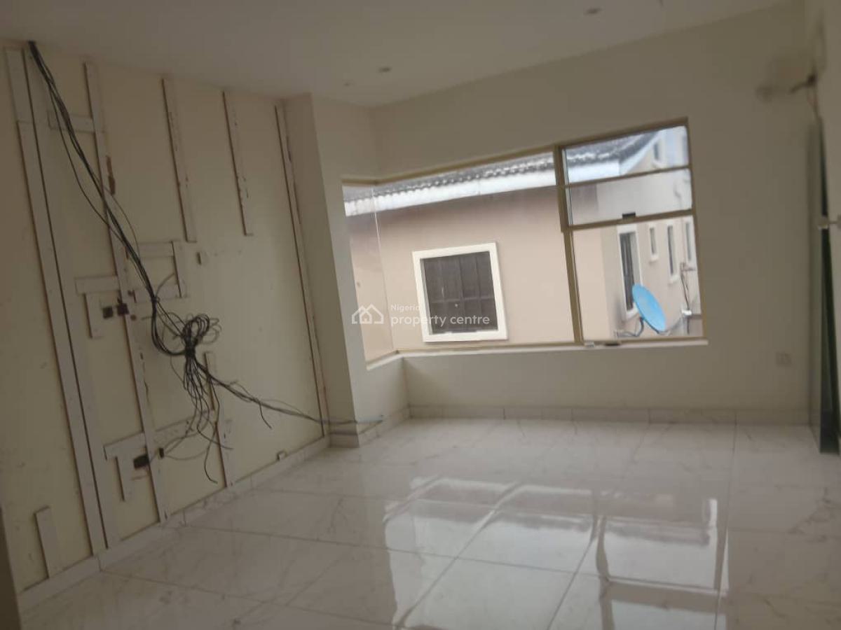 Luxury 2bedroom Apartment, Off Freedom Way, Lekki Phase 1, Lekki, Lagos, Flat / Apartment for Rent