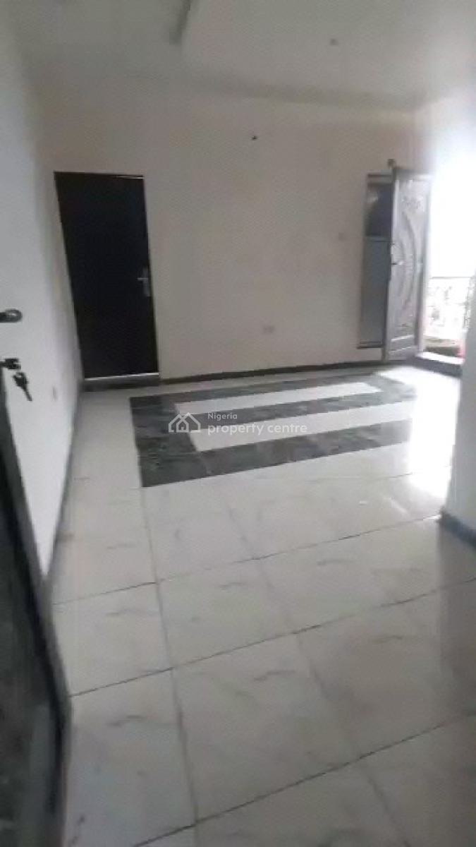 Spacious & Move-in-ready Mini Flat, Alagomeji, Yaba, Lagos, Mini Flat (room and Parlour) for Rent