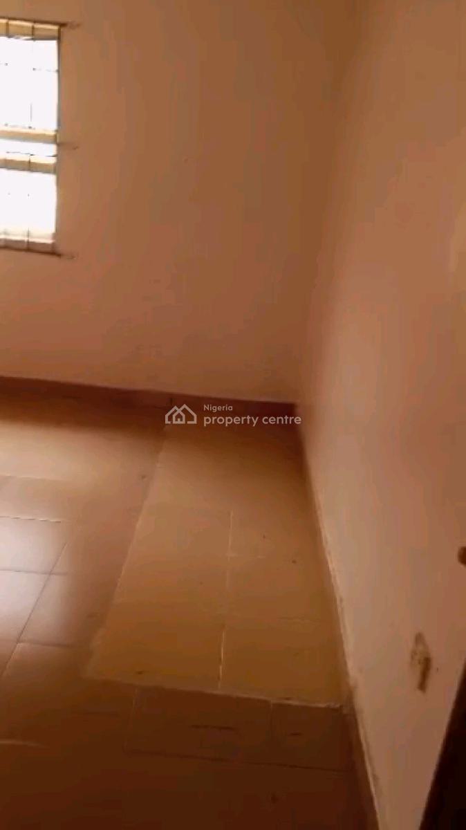 Decent Specious 4 Bedrooms Bungalow Common Compound, Medina Estate, Medina, Gbagada, Lagos, Detached Bungalow for Rent