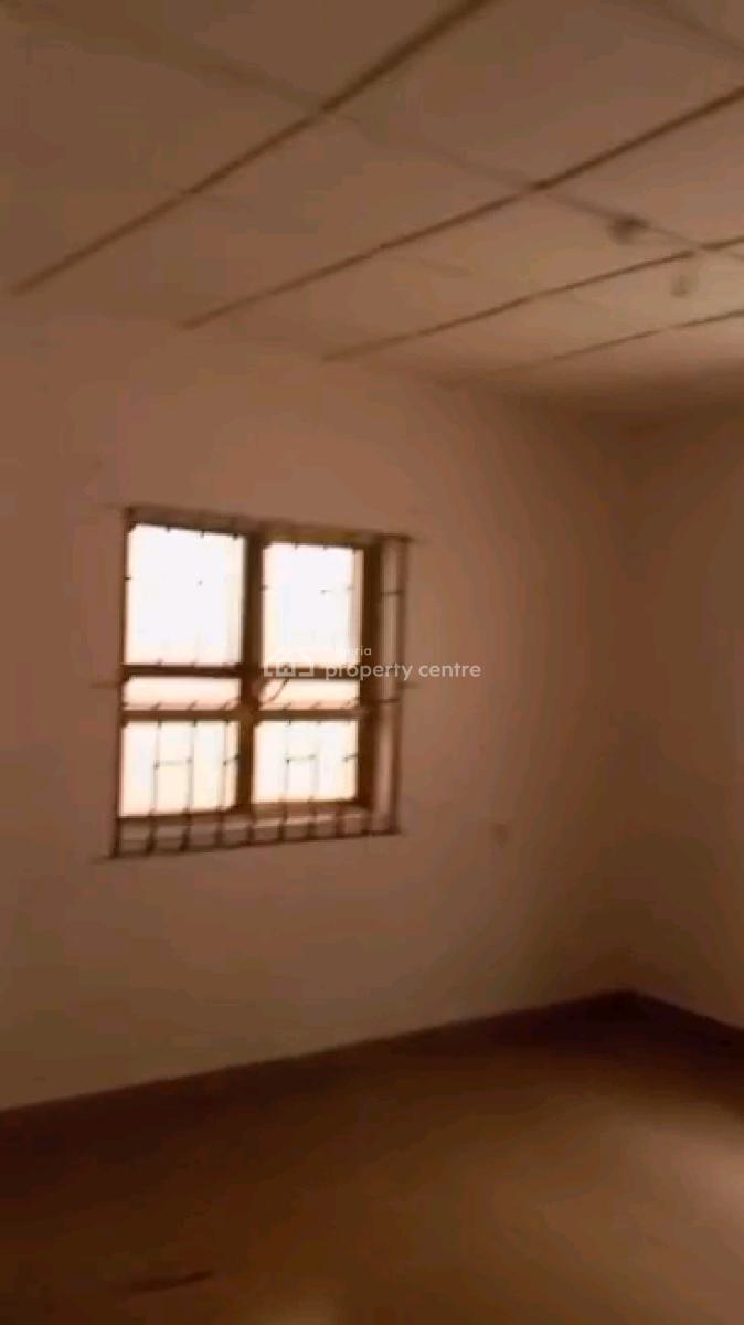 Decent Specious 4 Bedrooms Bungalow Common Compound, Medina Estate, Medina, Gbagada, Lagos, Detached Bungalow for Rent