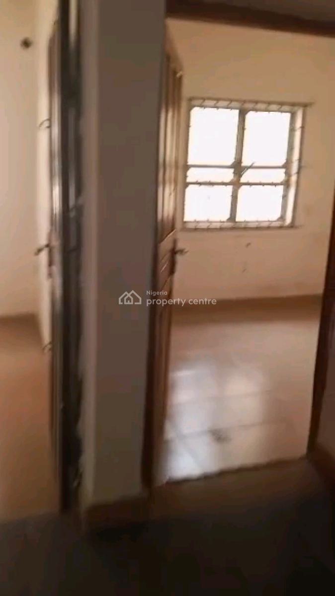 Decent Specious 4 Bedrooms Bungalow Common Compound, Medina Estate, Medina, Gbagada, Lagos, Detached Bungalow for Rent