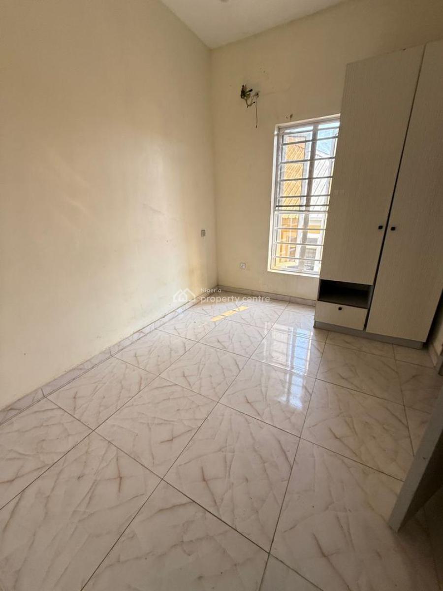Spacious 1 Bedroom Flat Downstairs, Ikota Villa Estate, Lekki, Lagos, Flat / Apartment for Rent