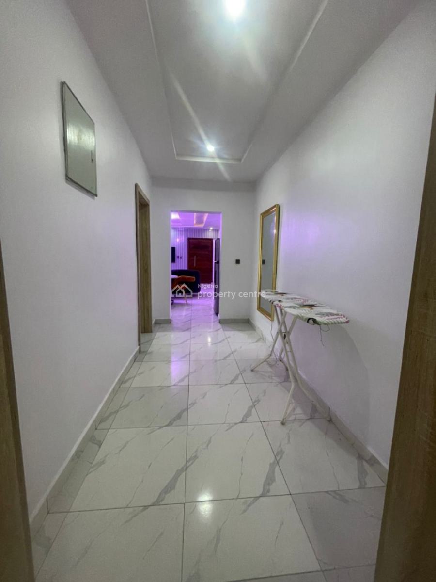 Well Furnished 2 Bedroom Flat, Ikate, Lekki, Lagos, Flat / Apartment for Rent