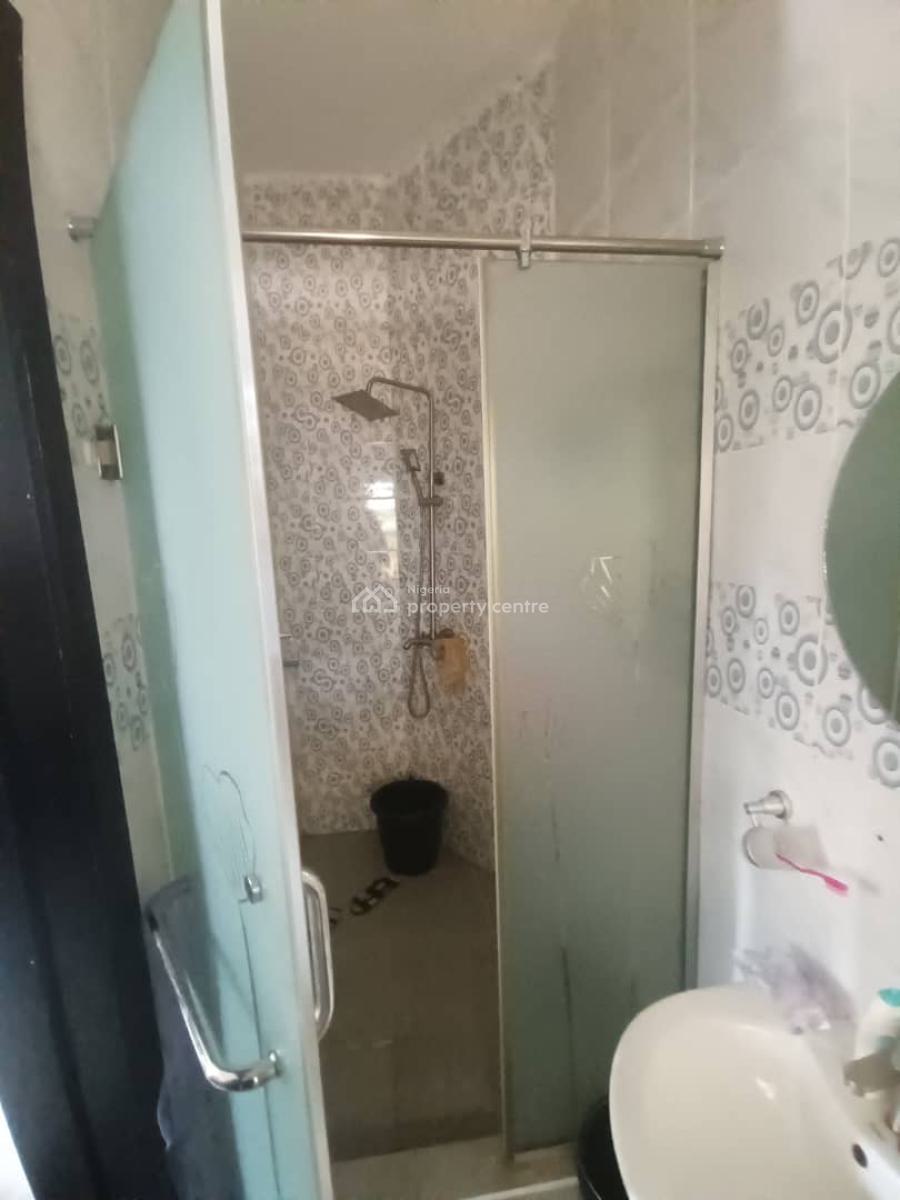 Clean and Spacious Room in a Duplex Available, Orchid Rd, Lekki, Lagos, Self Contain (single Rooms) for Rent