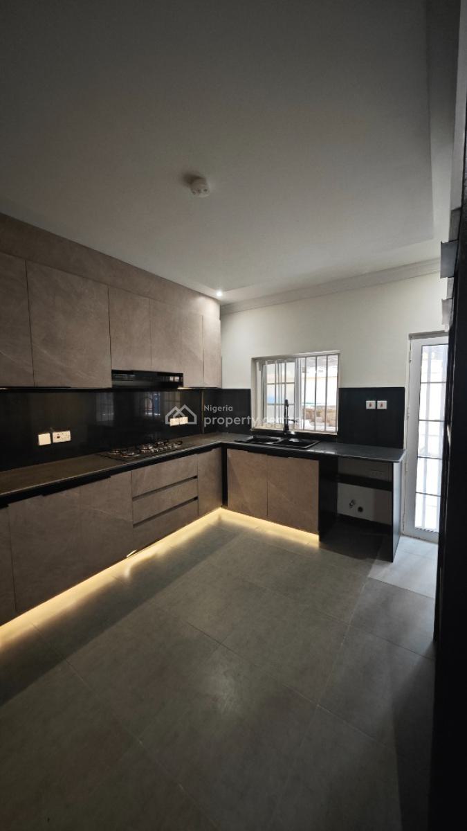 Luxury 3 Bedrooms Flat with Excellent Facilities, Off Palace Road, Oniru, Victoria Island (vi), Lagos, Flat / Apartment for Rent