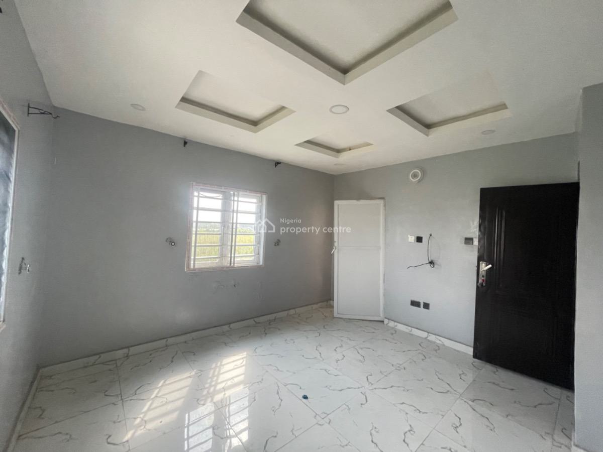 a Well Maintained 3 Bedroom with Spacious Balcony  on 2nd Floor, Badore, Ajah, Lagos, House for Rent