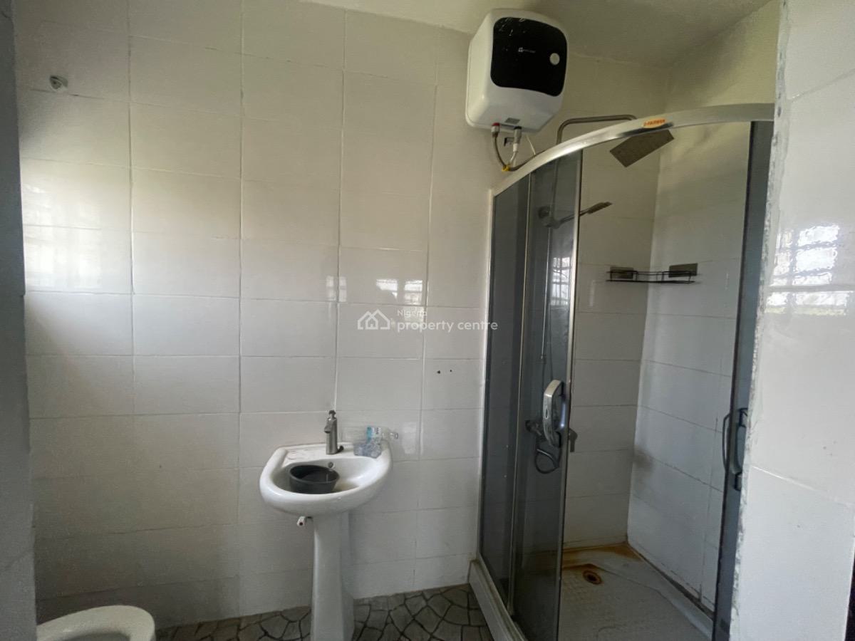 a Well Maintained 3 Bedroom with Spacious Balcony  on 2nd Floor, Badore, Ajah, Lagos, House for Rent
