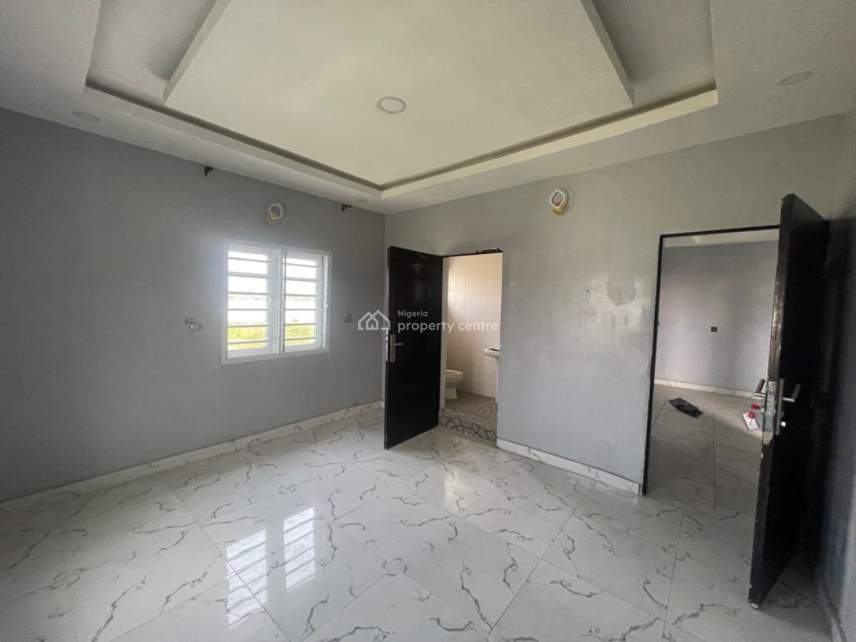 a Well Maintained 3 Bedroom with Spacious Balcony  on 2nd Floor, Badore, Ajah, Lagos, House for Rent