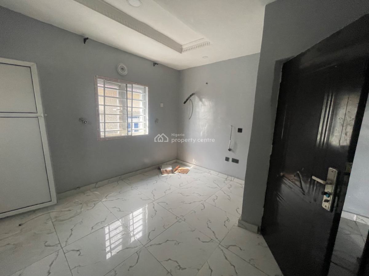 a Well Maintained 3 Bedroom with Spacious Balcony  on 2nd Floor, Badore, Ajah, Lagos, House for Rent