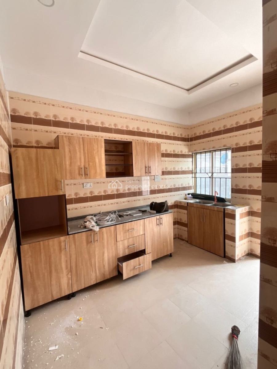 2 Bedroom Apartment, Ajiwe, Ajah, Lagos, House for Rent