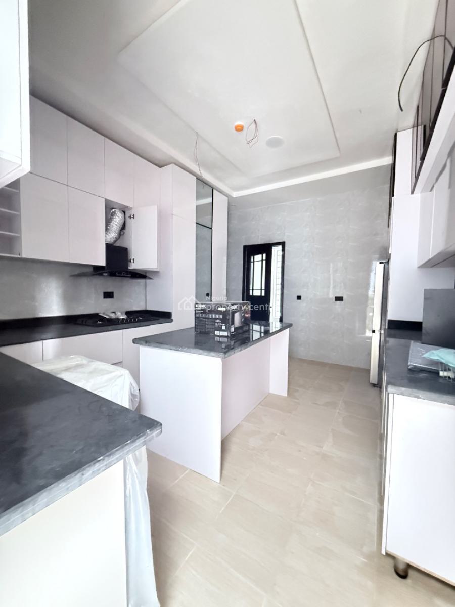 5-bedroom Fully Detached Terrace, Ajah, Lagos, House for Sale