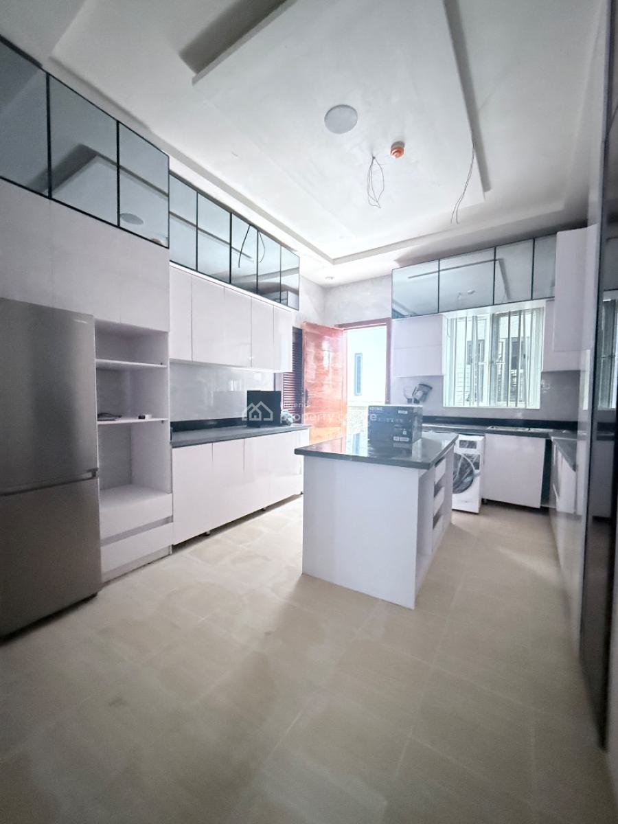 5-bedroom Fully Detached Terrace, Ajah, Lagos, House for Sale