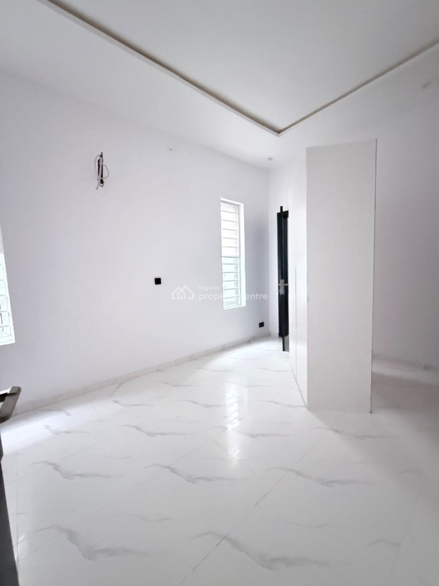 5-bedroom Fully Detached Terrace, Ajah, Lagos, House for Sale