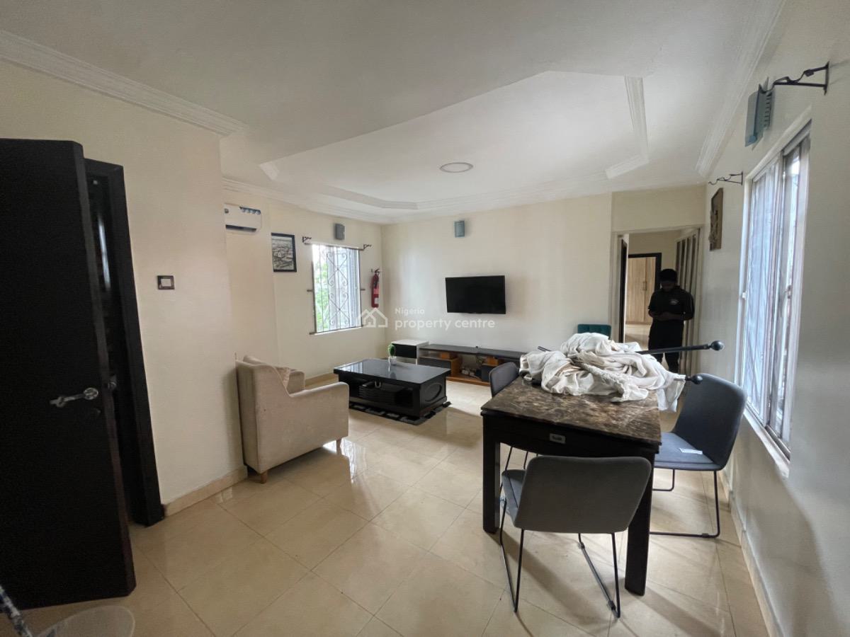 a Nicely Furnished 2 Bedroom on Top Floor, Lekki Phase 1, Lekki, Lagos, Flat / Apartment for Rent