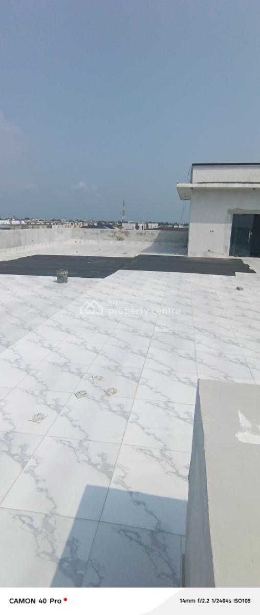 Rooftop Space for Lounge, Ogombo Road By Abraham Adesanya Round About, Ogombo, Ajah, Lagos, Restaurant / Bar for Sale