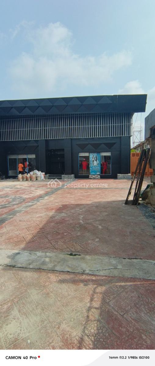 Space for Lounge Facing Ado Road, Ado Road By Ekis Bus Stop, Ajah, Lagos, Restaurant / Bar for Rent