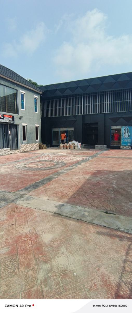 Space for Lounge Facing Ado Road, Ado Road By Ekis Bus Stop, Ajah, Lagos, Restaurant / Bar for Rent
