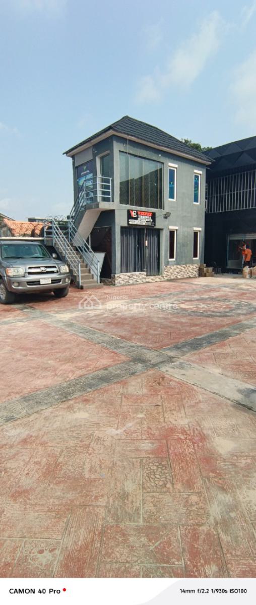 Space for Lounge Facing Ado Road, Ado Road By Ekis Bus Stop, Ajah, Lagos, Restaurant / Bar for Rent
