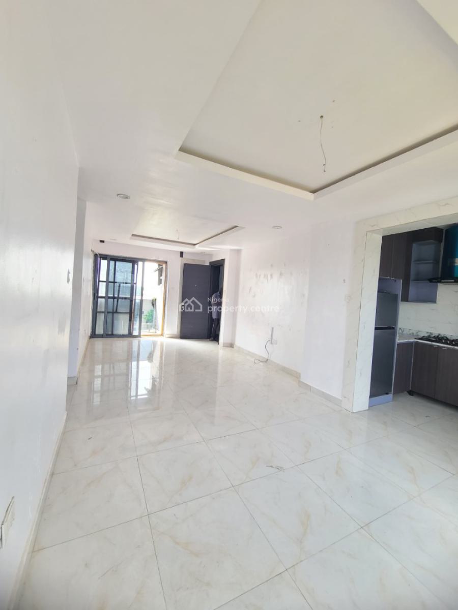 Luxurious and Spacious 3 Bedroom Flat, Emirald Estate/mobile Road, Ajah, Lagos, Flat / Apartment for Rent