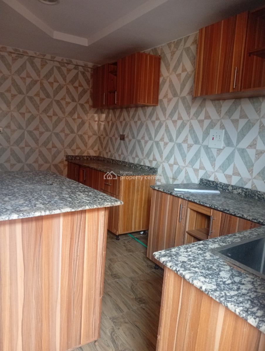 Executive 3 Bedroom Flat, Balogun Iju Ishaga, Ogba, Ikeja, Lagos, Flat / Apartment for Rent