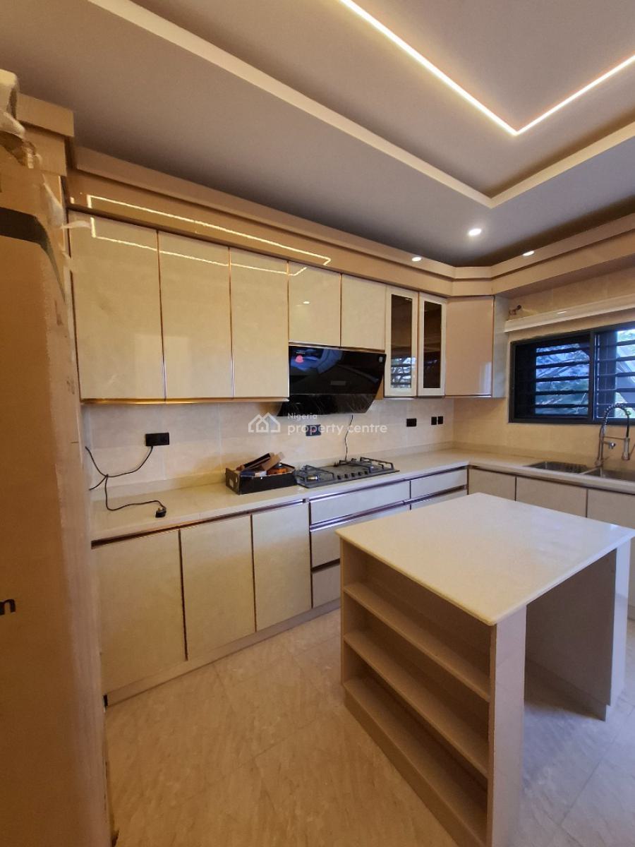 Standard and Furnished 3 Bedroom Apartment, Maitama District, Abuja, Flat / Apartment for Rent