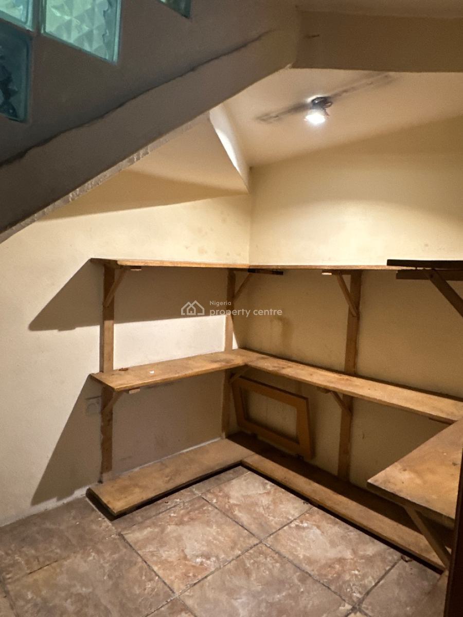 4 Bedrooms Semi Detached Duplex with Bq, Lekki Phase 1, Lekki, Lagos, Semi-detached Duplex for Rent