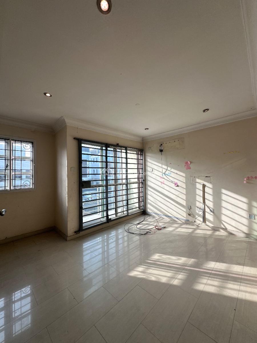 4 Bedrooms Semi Detached Duplex with Bq, Lekki Phase 1, Lekki, Lagos, Semi-detached Duplex for Rent