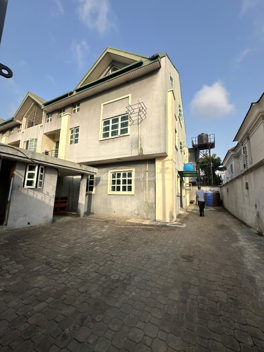 4 Bedrooms Semi Detached Duplex with Bq, Lekki Phase 1, Lekki, Lagos, Semi-detached Duplex for Rent