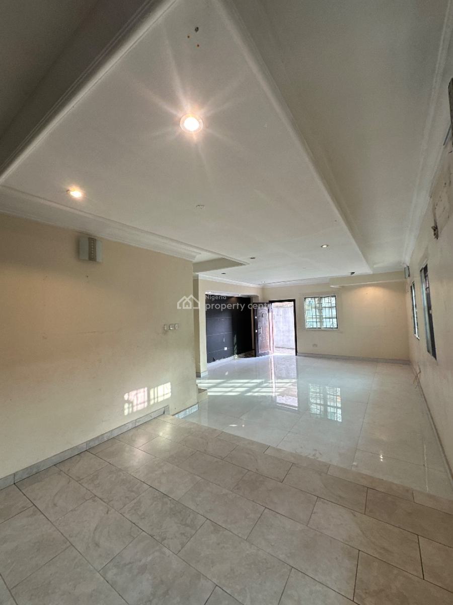 4 Bedrooms Semi Detached Duplex with Bq, Lekki Phase 1, Lekki, Lagos, Semi-detached Duplex for Rent