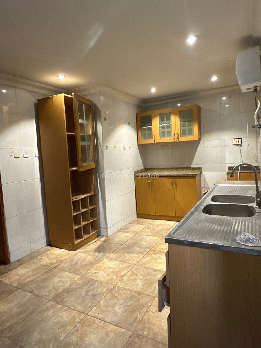 4 Bedrooms Semi Detached Duplex with Bq, Lekki Phase 1, Lekki, Lagos, Semi-detached Duplex for Rent