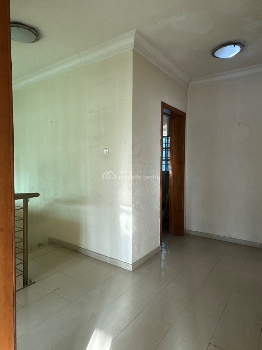4 Bedrooms Semi Detached Duplex with Bq, Lekki Phase 1, Lekki, Lagos, Semi-detached Duplex for Rent
