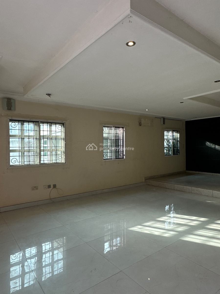 4 Bedrooms Semi Detached Duplex with Bq, Lekki Phase 1, Lekki, Lagos, Semi-detached Duplex for Rent