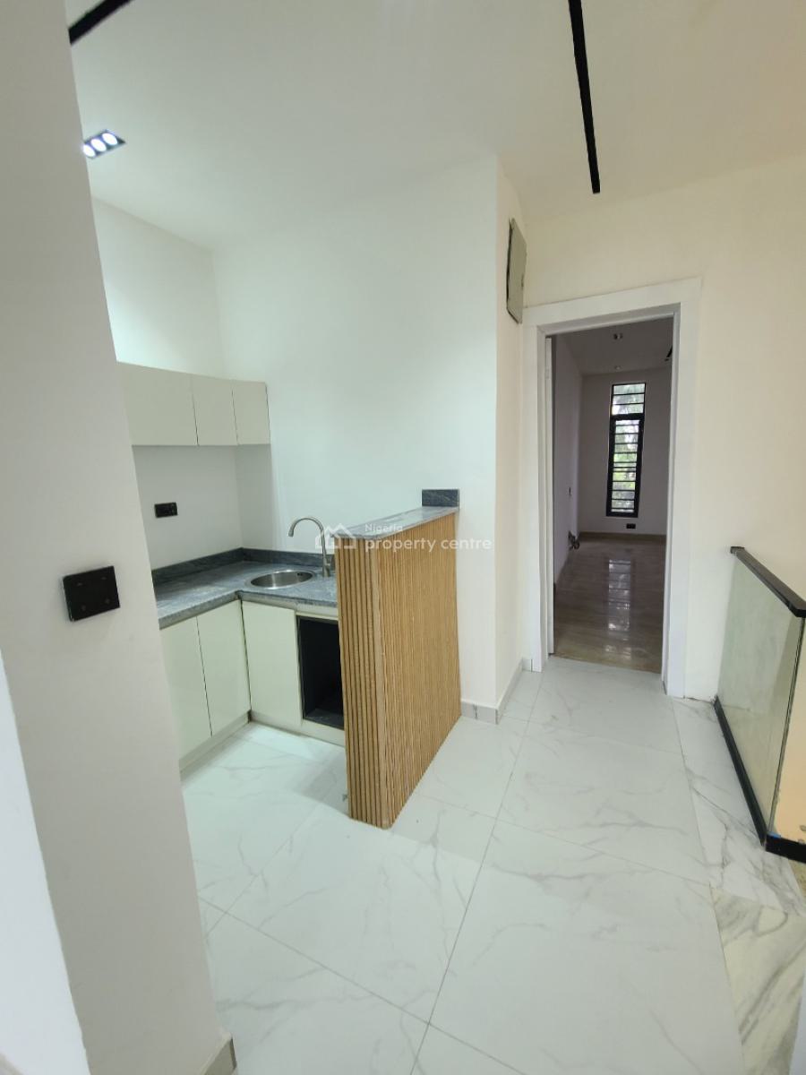 Luxury 5 Bedroom Mansion on 3floors, Lekki County Home Megamond Estate, Lekki, Lagos, Detached Duplex for Sale