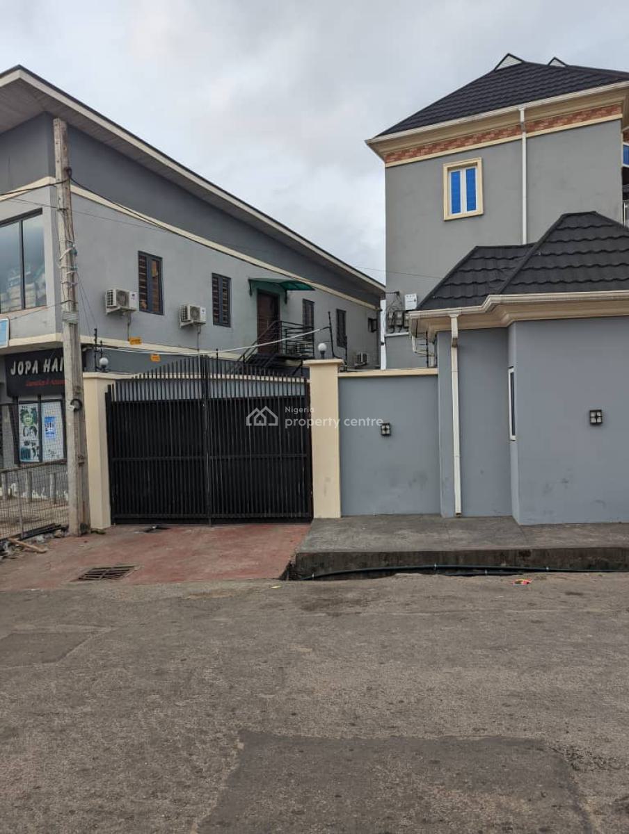 Self Serviced, Well Finished Flat, Scheme 2 Gate, Magodo, Lagos, Flat / Apartment for Sale