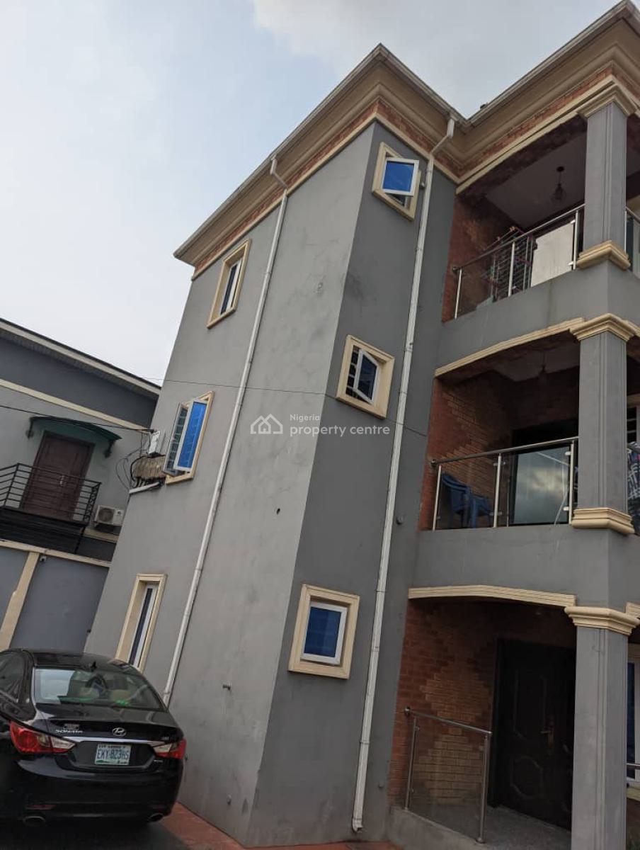 Self Serviced, Well Finished Flat, Scheme 2 Gate, Magodo, Lagos, Flat / Apartment for Sale