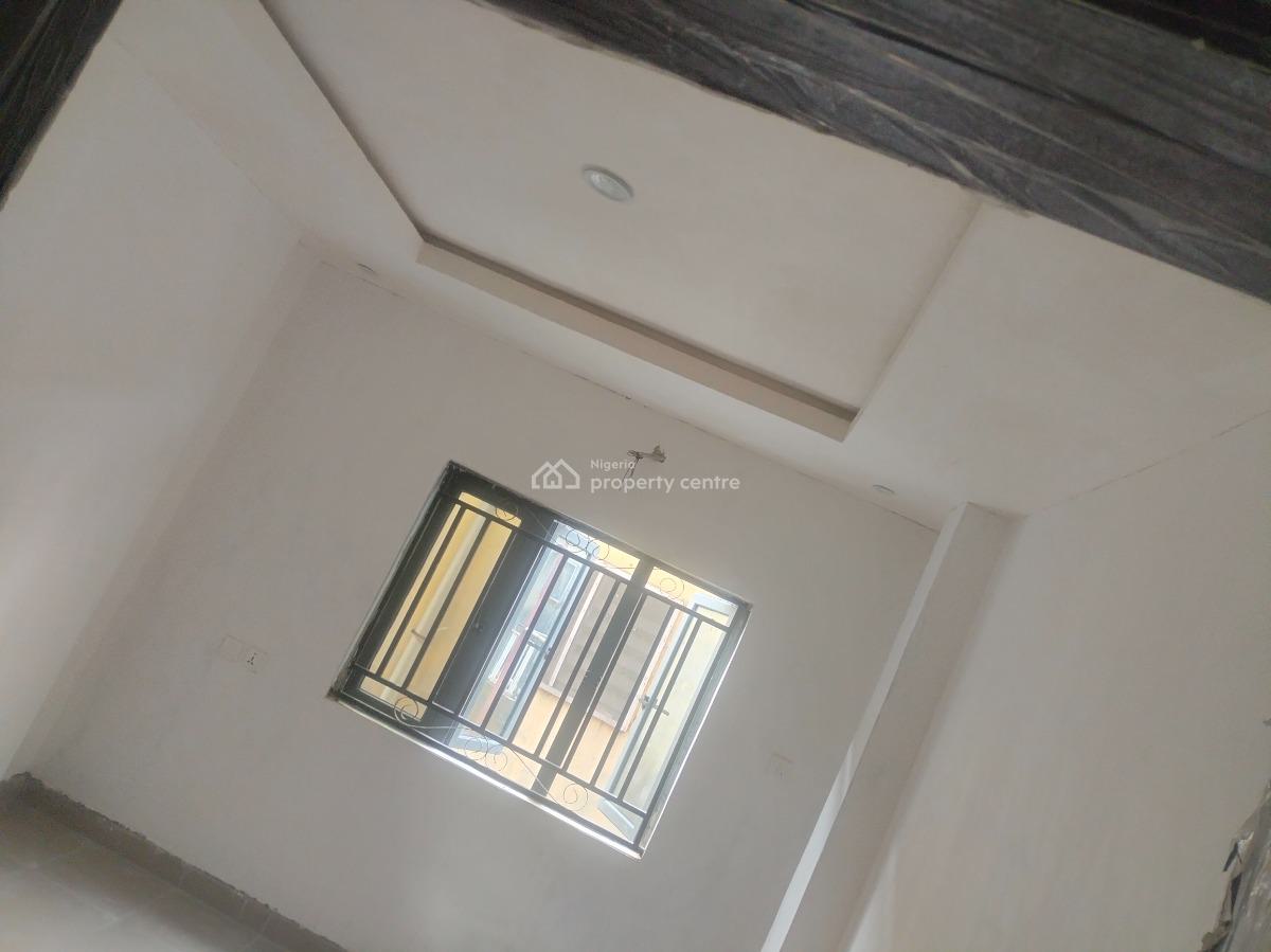 Sharp 2 Bedroom Flat, Ketu Alapere Accesible to 3 Major Bustops, Ketu, Lagos, Flat / Apartment for Rent