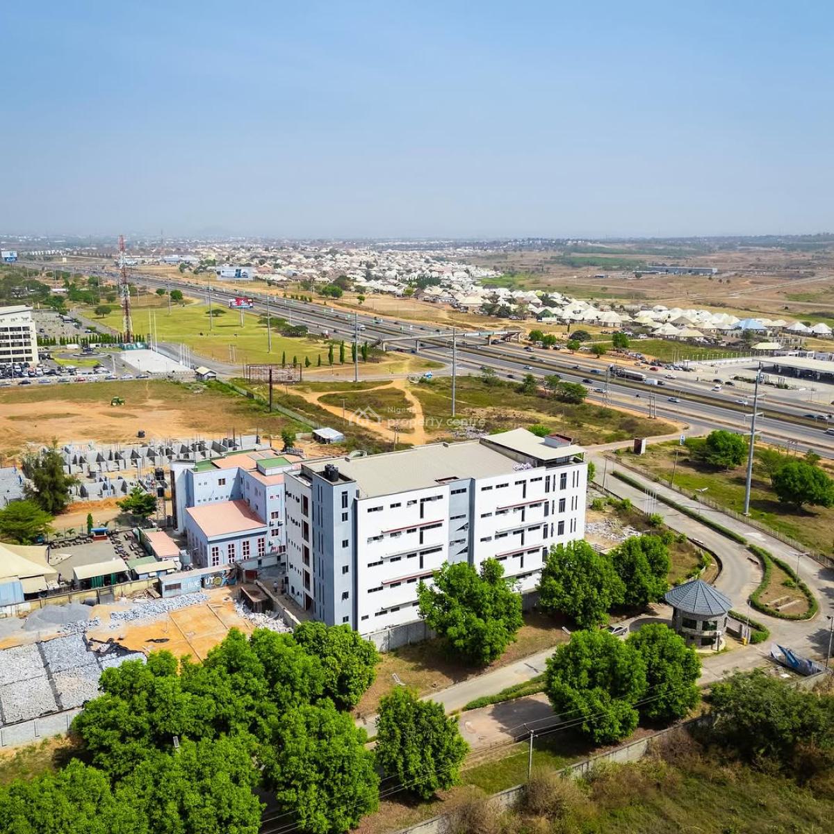 4 Storey Building Officr Space, Each Floor Sitting on 1,040 Sqm Size, Lugbe District, Abuja, Office Space for Sale