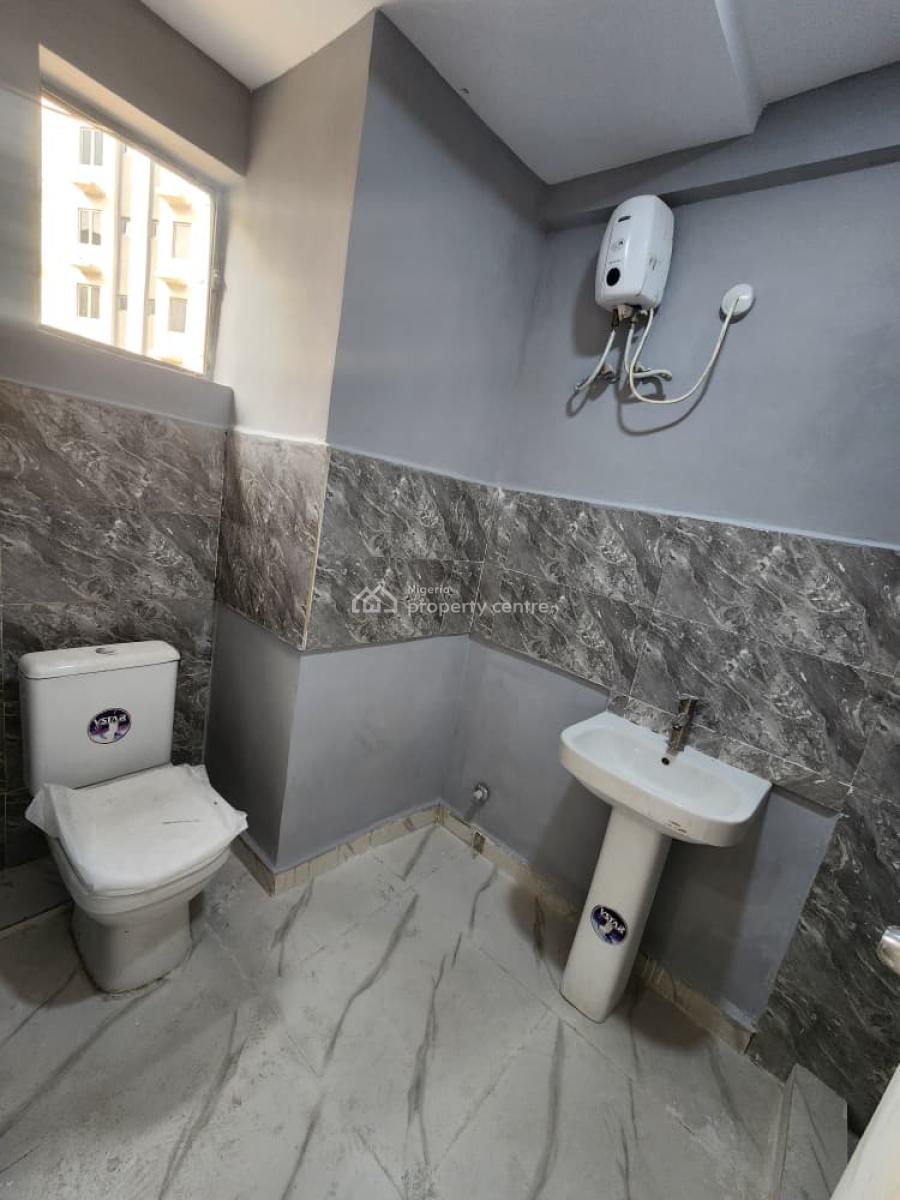 Massive Newly Built 3 Bedroom Flat (upstairs)*, Surulere, Lagos, Flat / Apartment for Sale