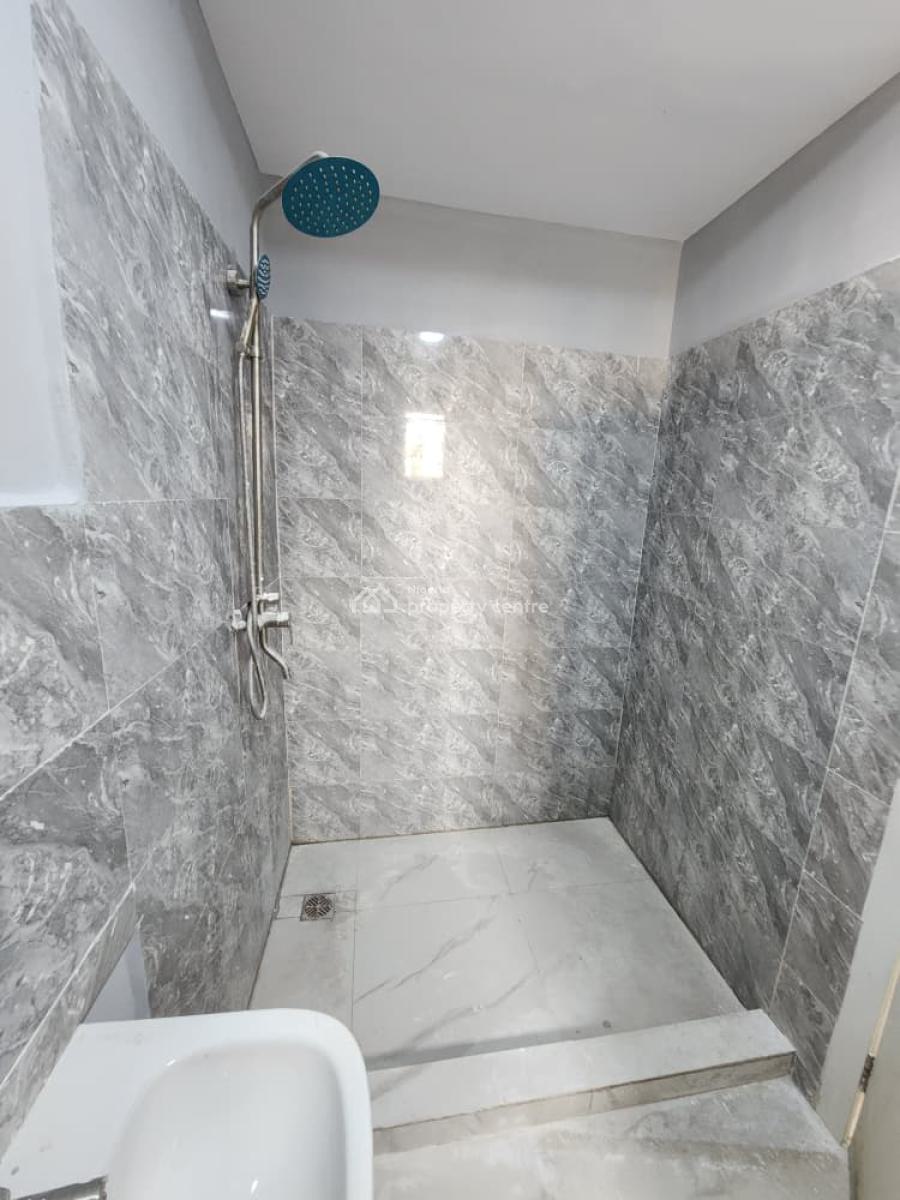 Massive Newly Built 3 Bedroom Flat (upstairs)*, Surulere, Lagos, Flat / Apartment for Sale