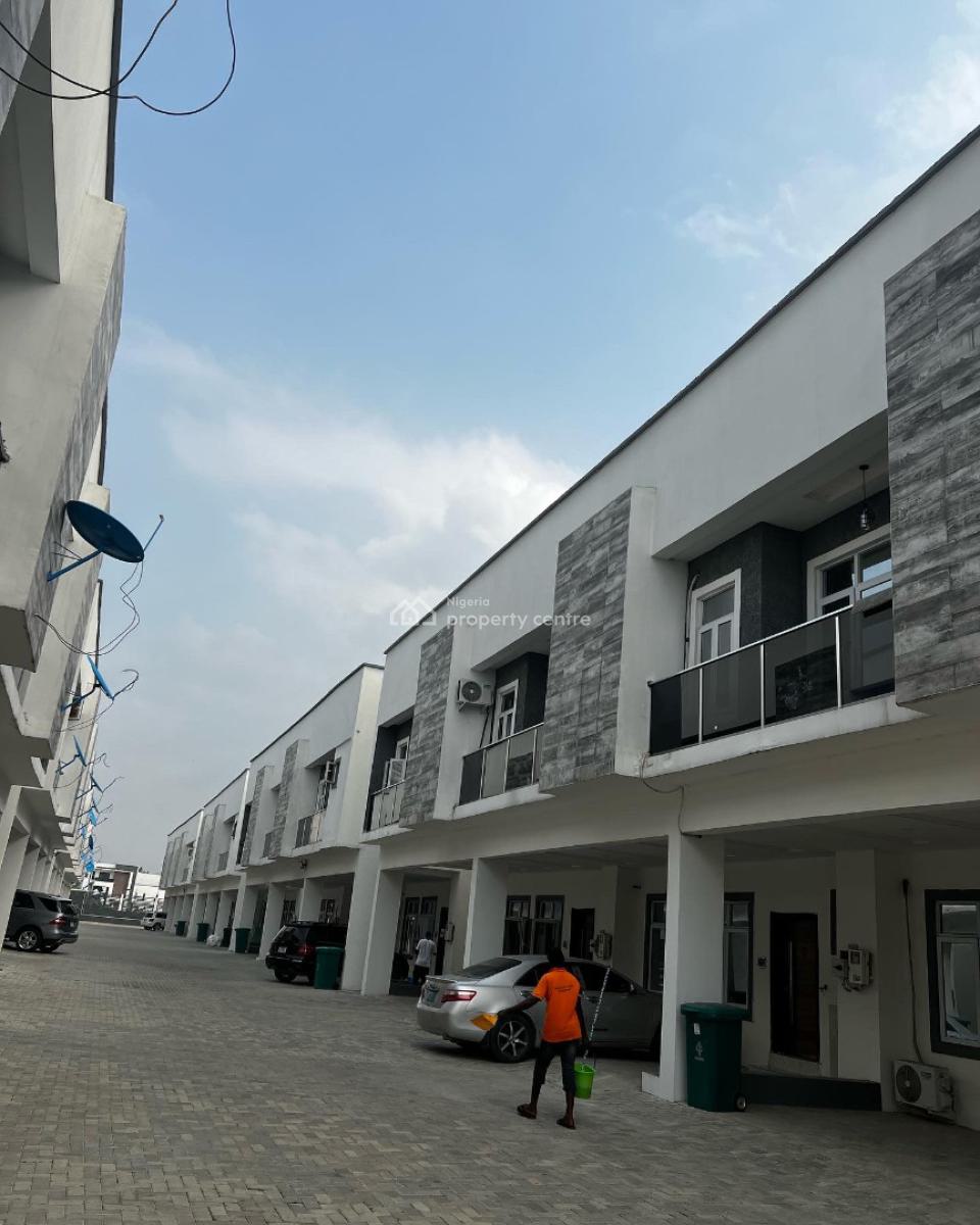 Classic & Cool 4 Bedroom Duplex, Orchids Road, Lekki, Lagos, Terraced Duplex for Sale