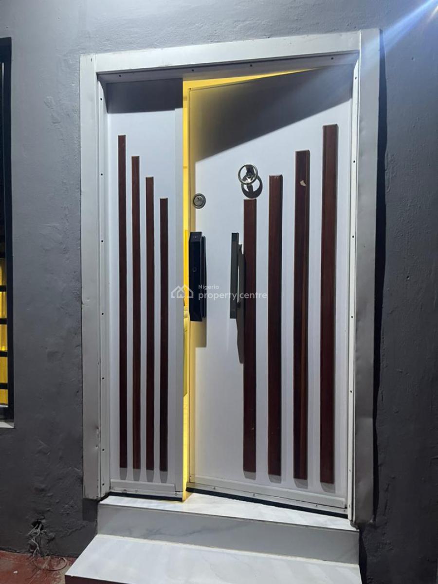 Sparkle 4 Bedroom Apartment, Ikeja, Lagos, Mini Flat (room and Parlour) Short Let