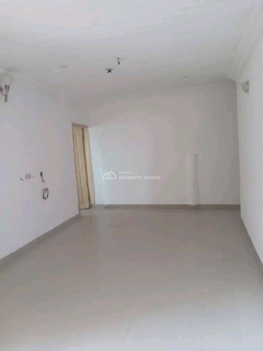 Neat 2bedrooms Flat, United Estate, Ajah, Lagos, Flat / Apartment for Rent