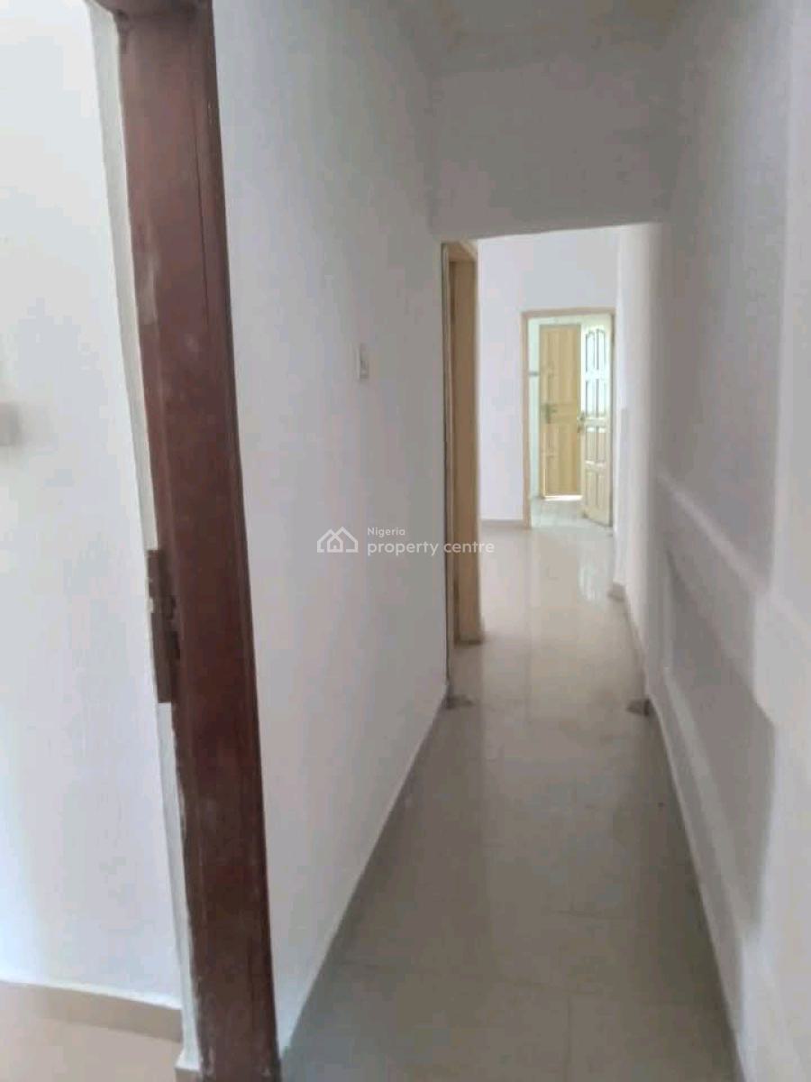 Neat 2bedrooms Flat, United Estate, Ajah, Lagos, Flat / Apartment for Rent