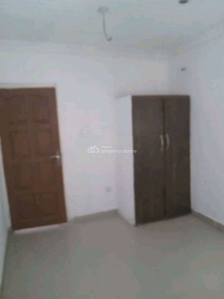 Neat 2bedrooms Flat, United Estate, Ajah, Lagos, Flat / Apartment for Rent